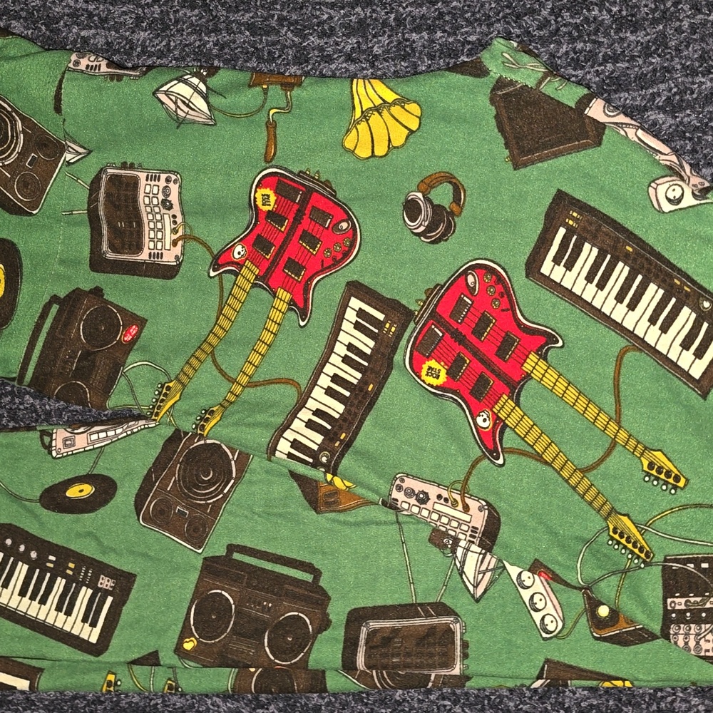 LuLaRoe Leggings Musician Rock and Roll Music Themed. OS One Size